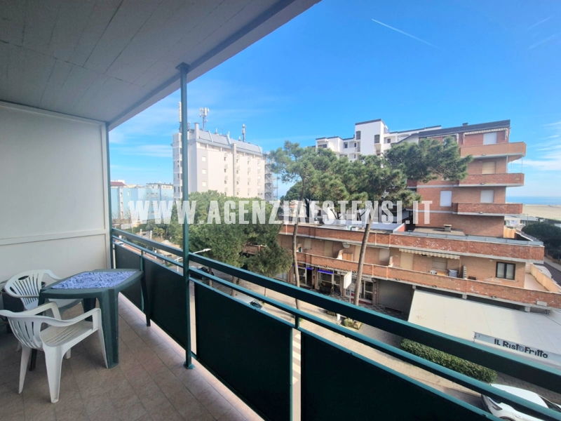 ampo balcone con vista mare