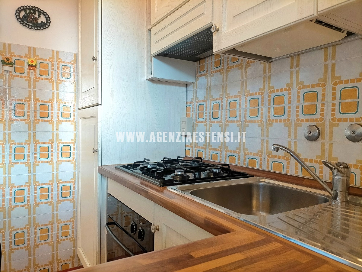 cucina con arredo su misura