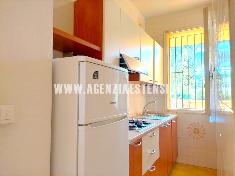 cucina separata e finestrata