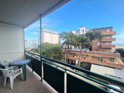 ampo balcone con vista mare