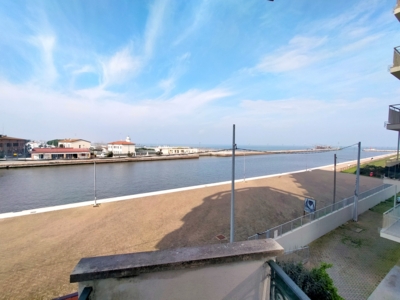 balcone camera letto con vista mare